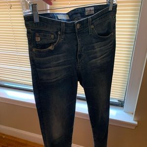 AG 26R The Prima Mid-Rise Cigarette Jeans